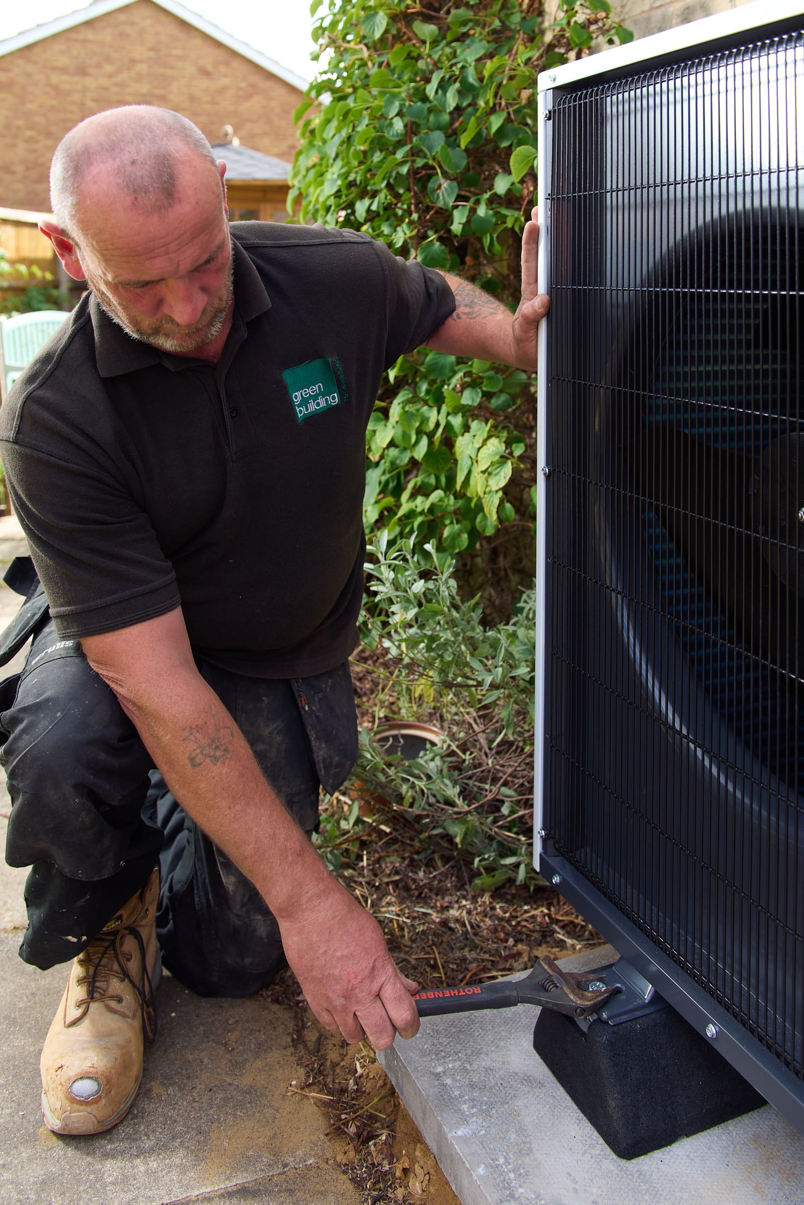 installing air source heat pump